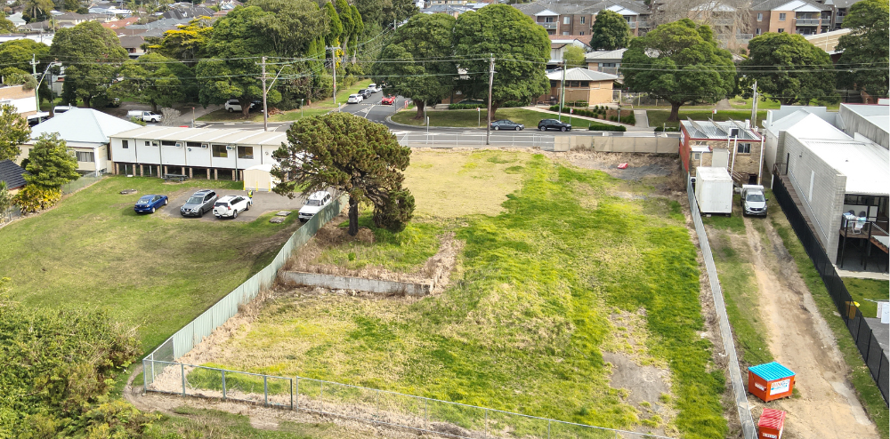Over 25 volunteers pitch in to help shape Helensburgh's new centre 
												post image