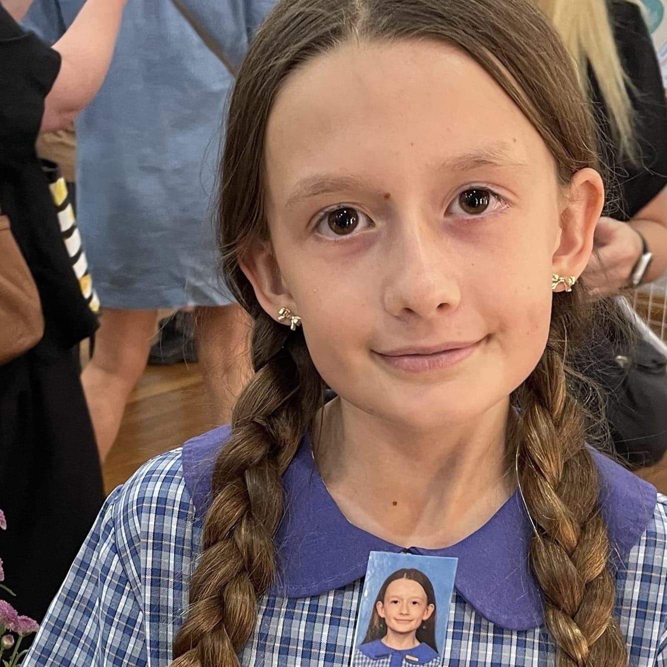 An uplifting send-off 
												post image