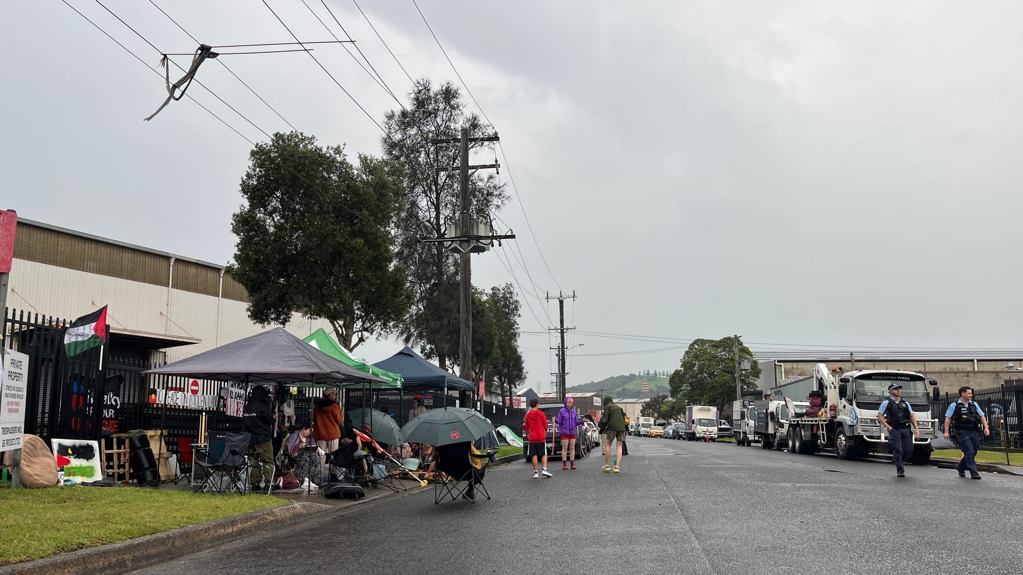 Wollongong's Friends of Palestine hold 'family friendly' picket 
												post image