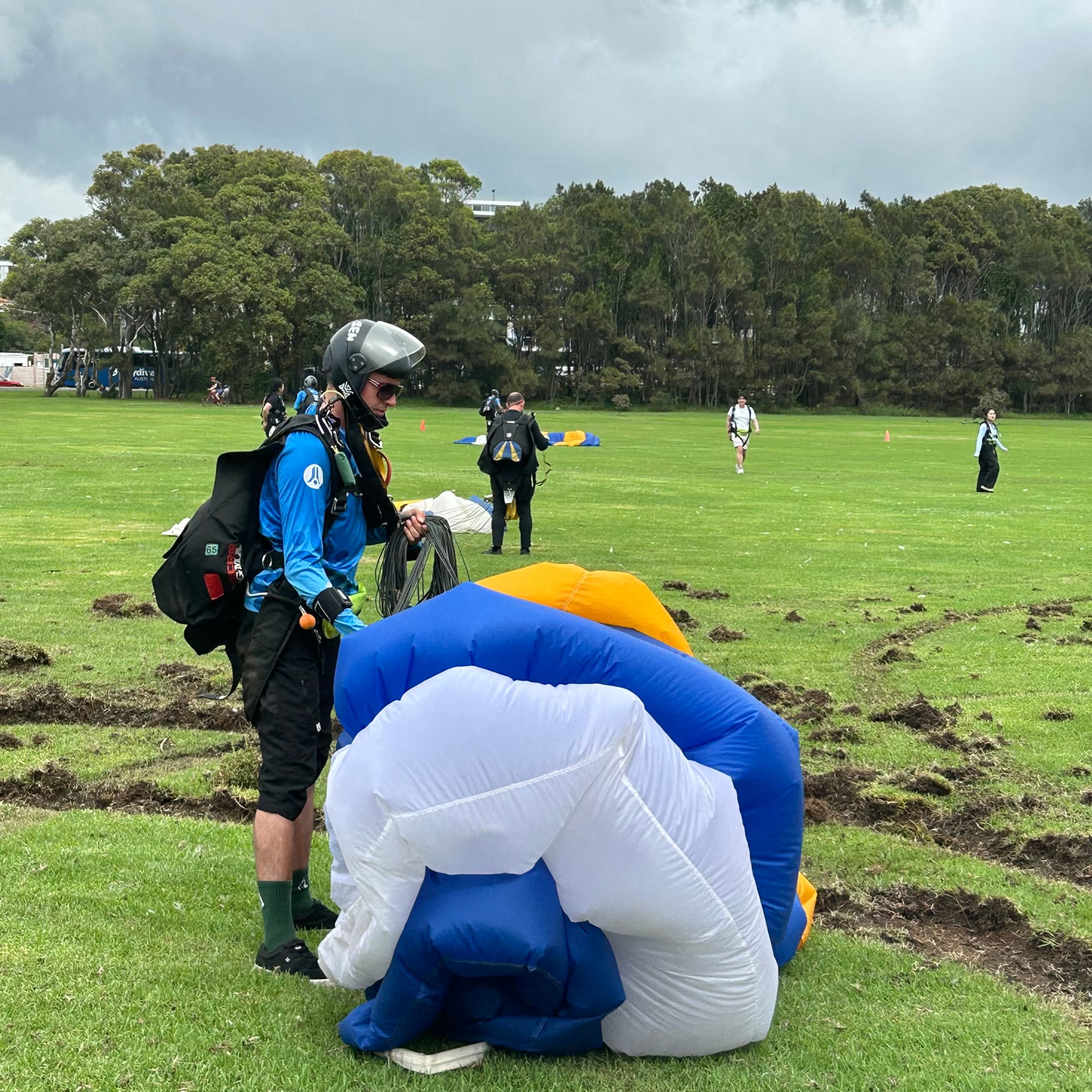 Politicians, parachutists condemn 'crazy' hoon behaviour in Stuart Park 
												post image