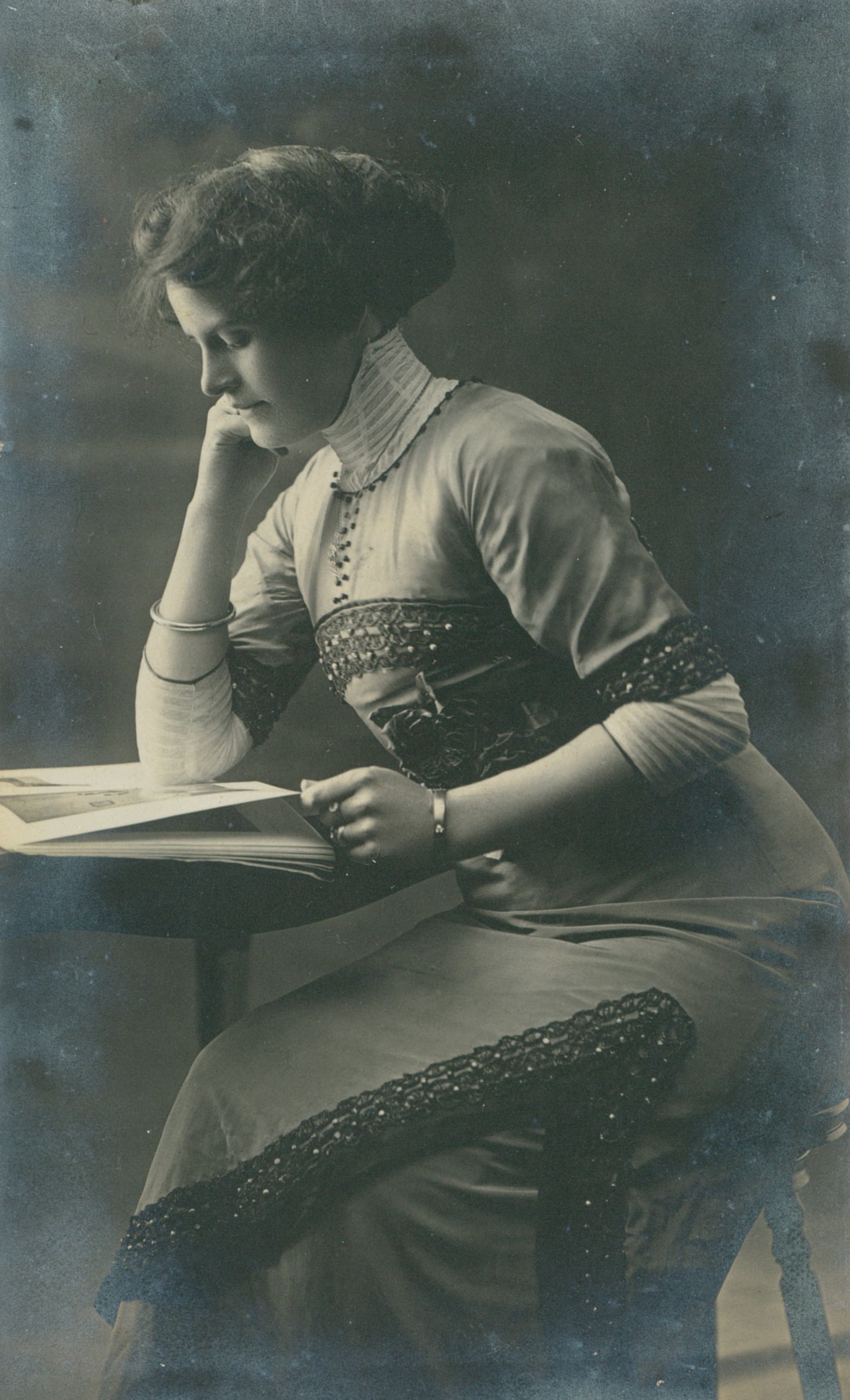 Henrietta Bush and The Ocean Beach Hotel