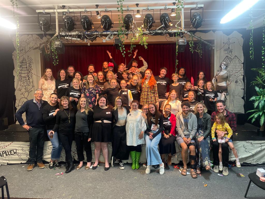 Actors wanted for comedy play in May