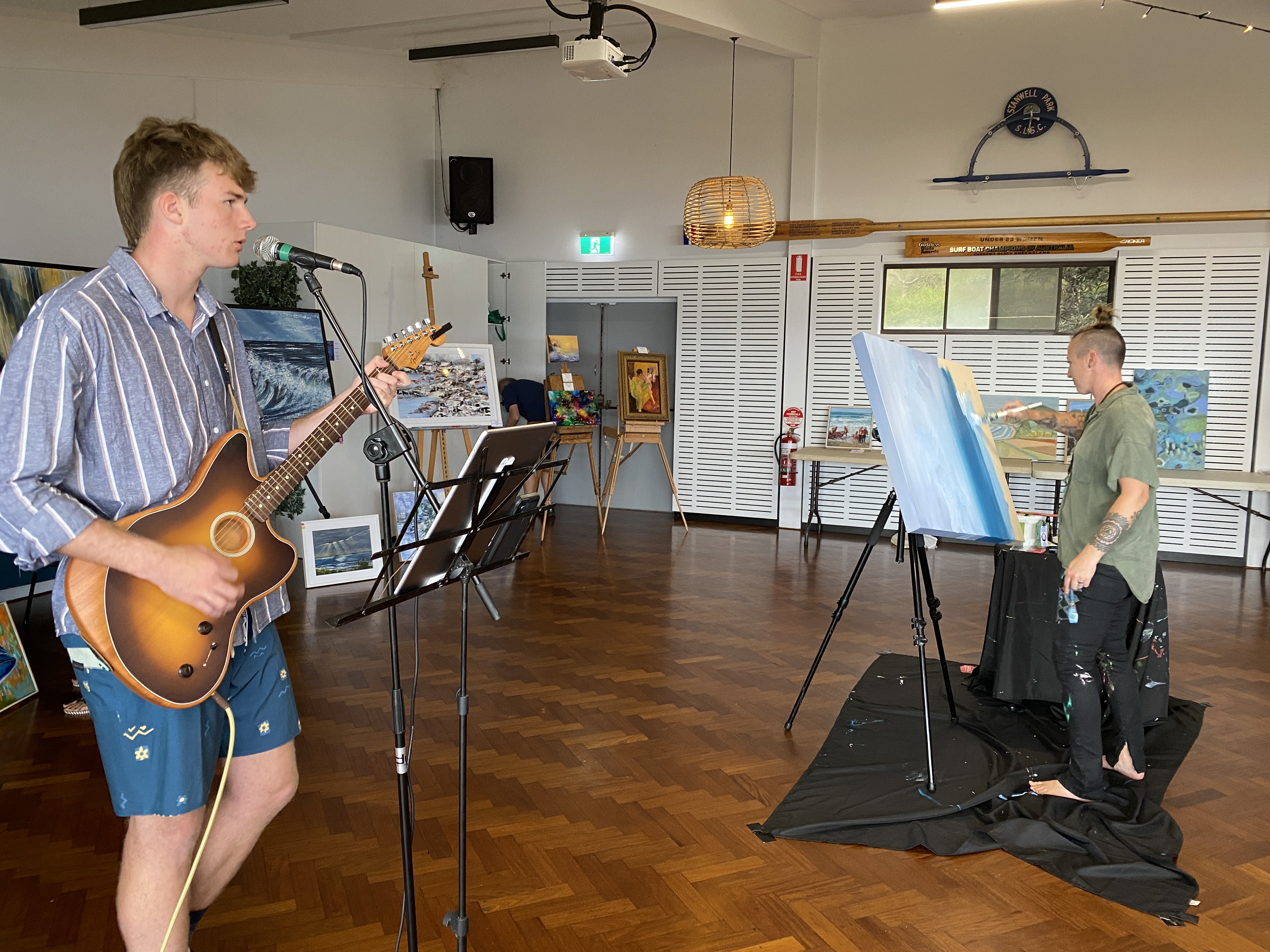 Artists of the Illawarra: speed painter Sarah Rowan