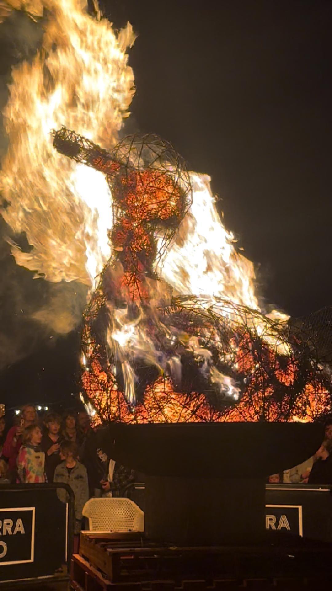 Dark Scarp lights up the coast with sold-out celebration of renewal, fire and community  post image