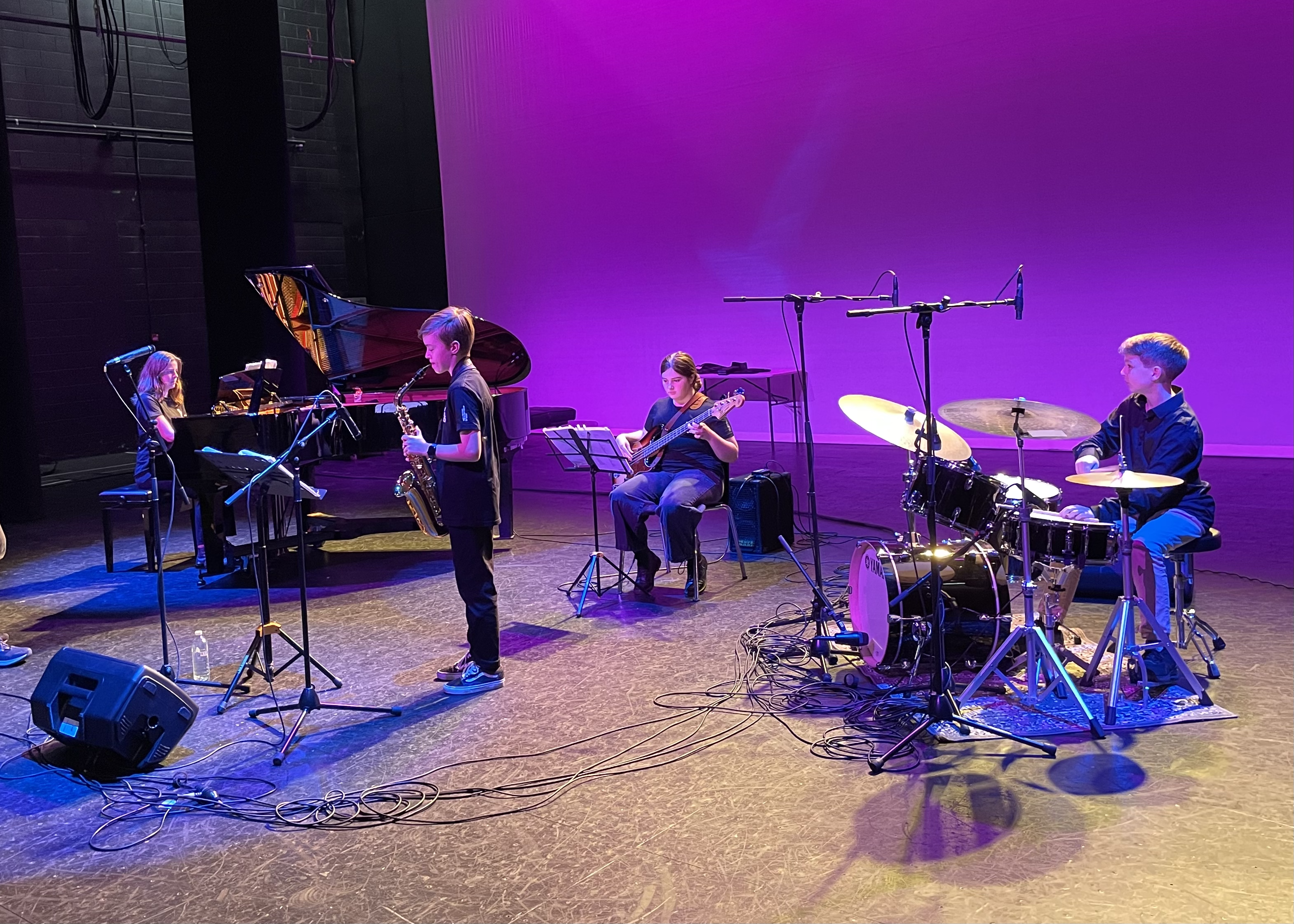 Junior jazz combo opens for the stars