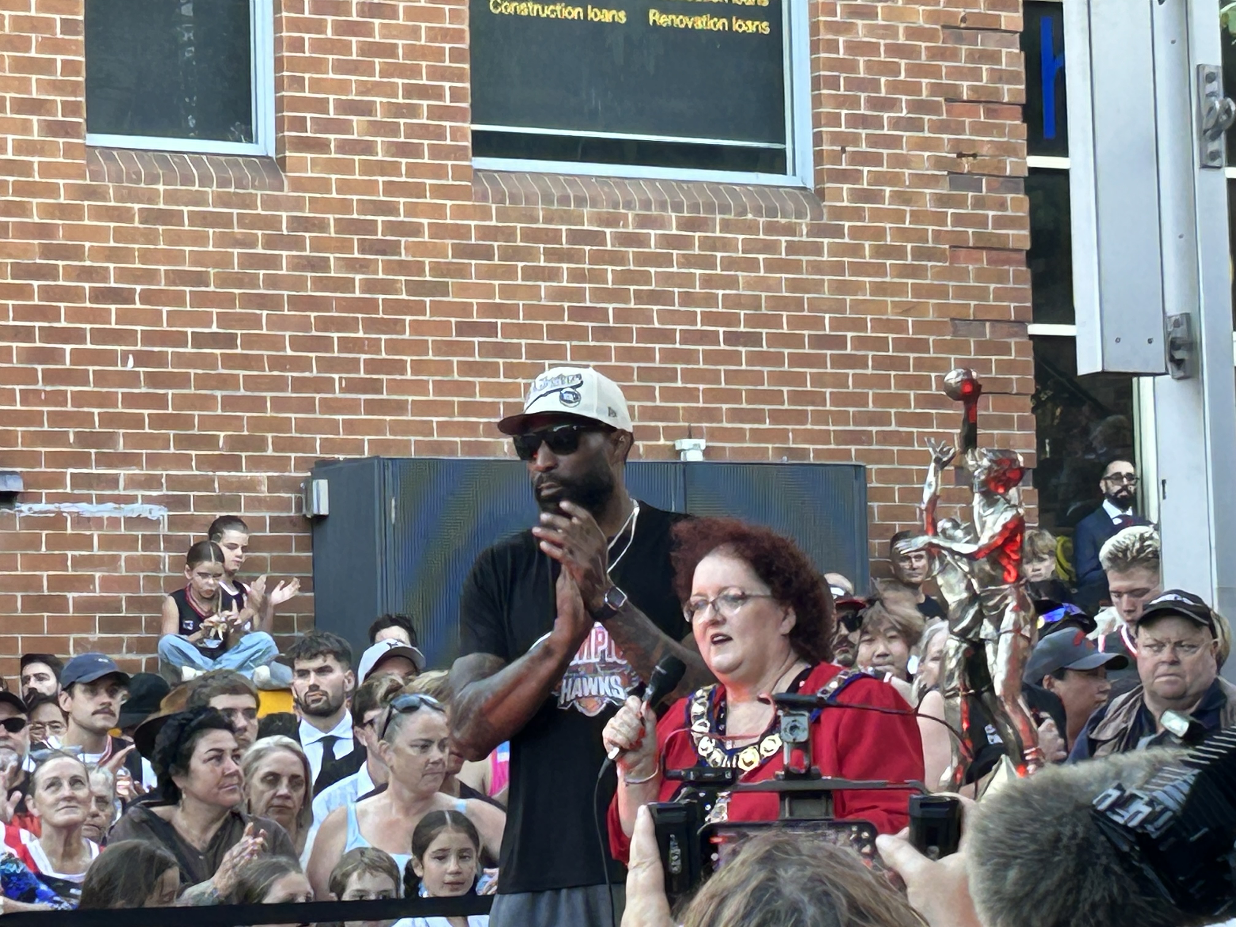 All-conquering Illawarra Hawks to receive the Keys to the City