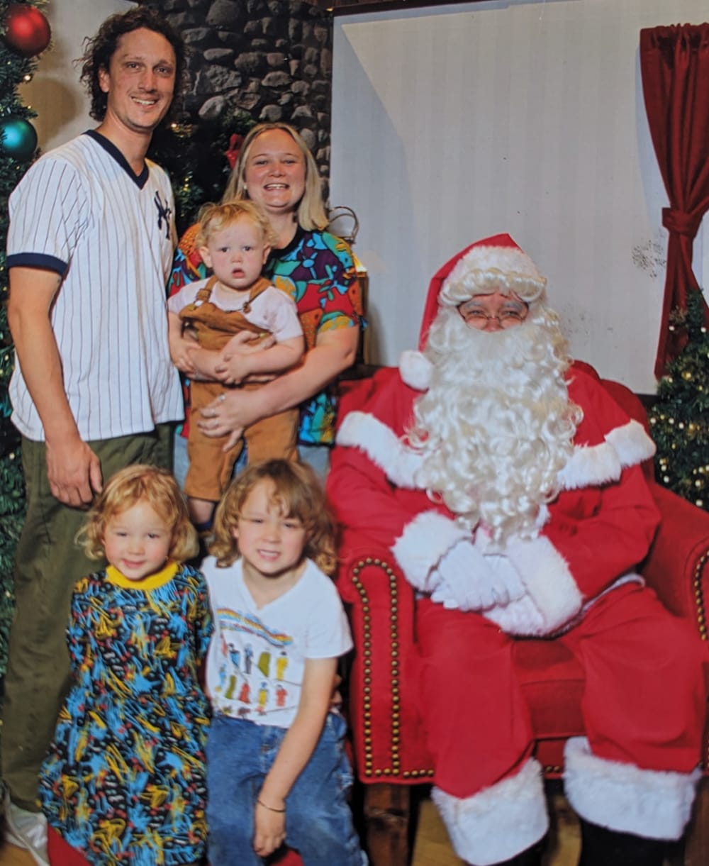 To Santa photo, or not to Santa photo? post image