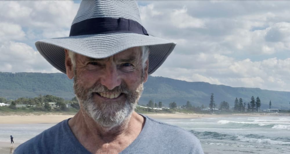 Lifesaver teaches refugees to swim post image