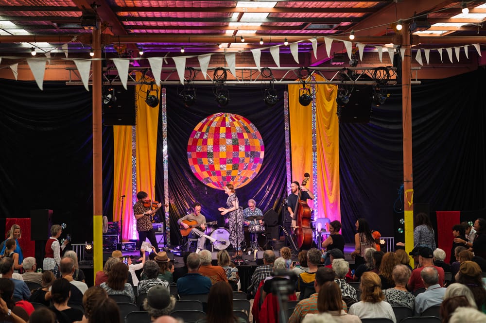 Rain, rain, it went away ... so what did we think of the Illawarra Folk Festival? post image