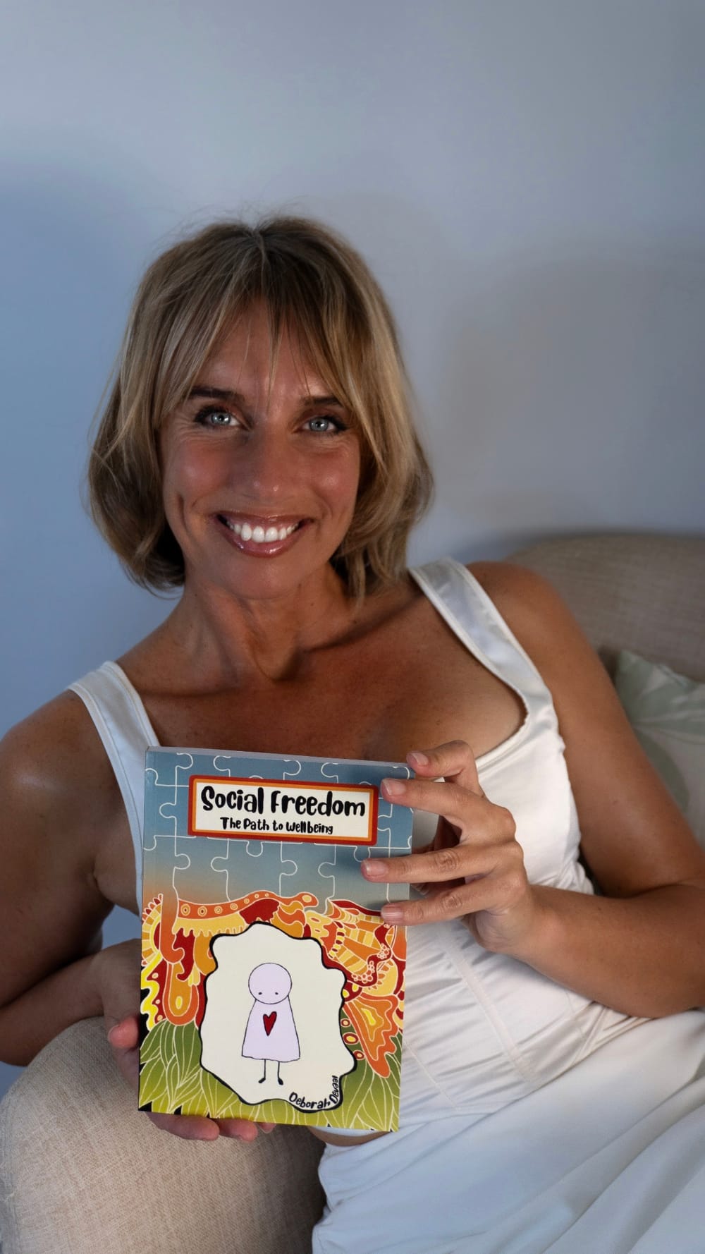 Art therapist Deborah Devaal releases book on mental health coping techniques post image