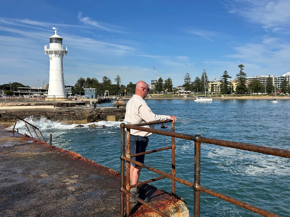 Drowning sparks calls for urgent safety measures at Wollongong Harbour breakwall post image