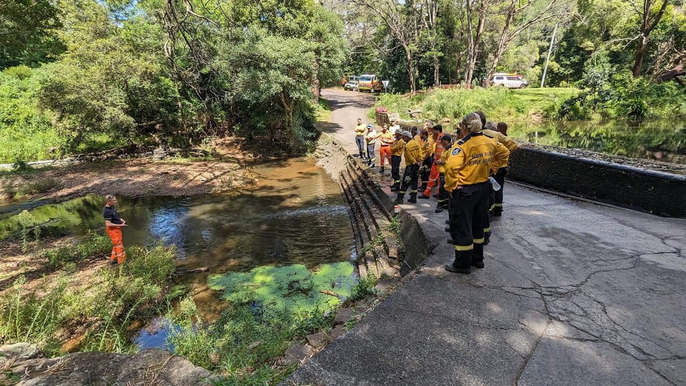 Otford Brigade hosts first flood-rescue training for local firies post image