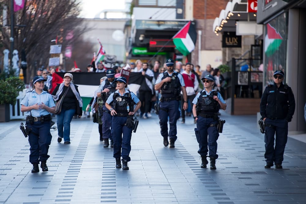 Police accused of 'intimidation' and unnecessary show of force at Wollongong free Palestine rally post image