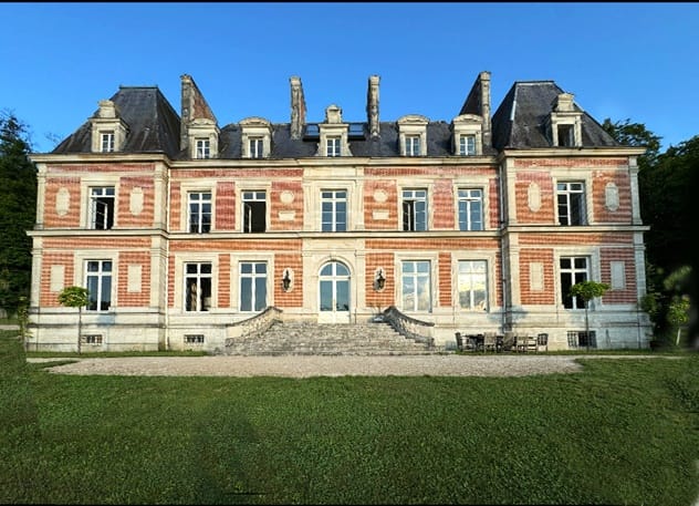 Artist in France: 'I was very lucky to be the only Australian selected' post image