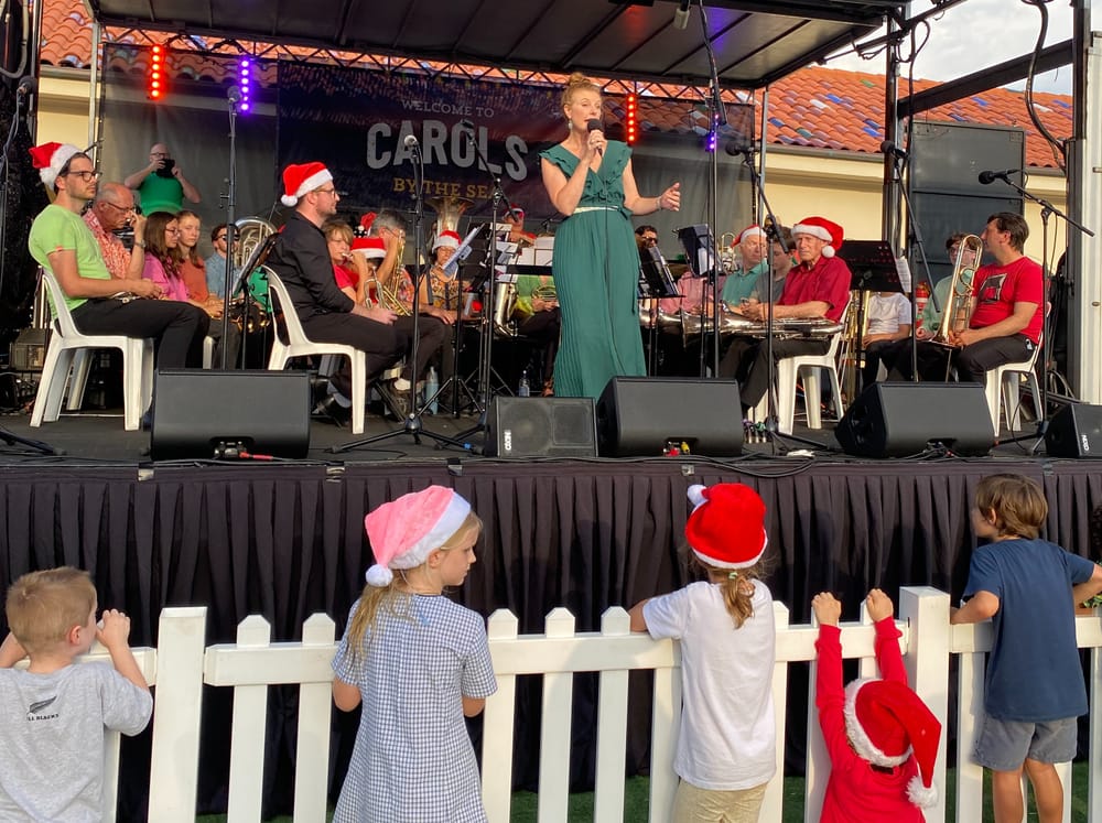 Get ready to Jingle Bell Rock: Con to lead free Carols at MacCabe Park post image