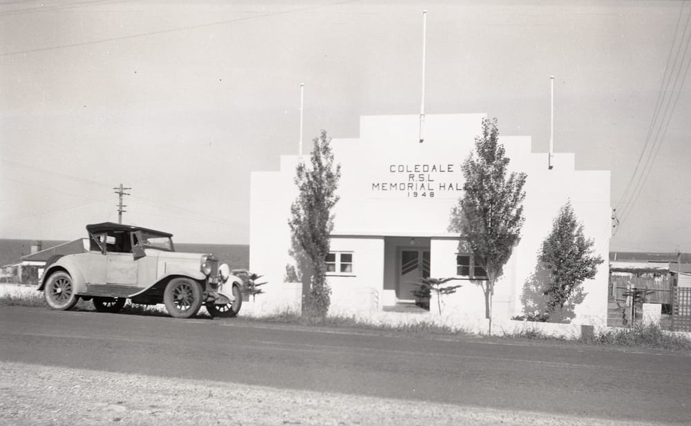 Last drinks at the Coledale RSL Club post image