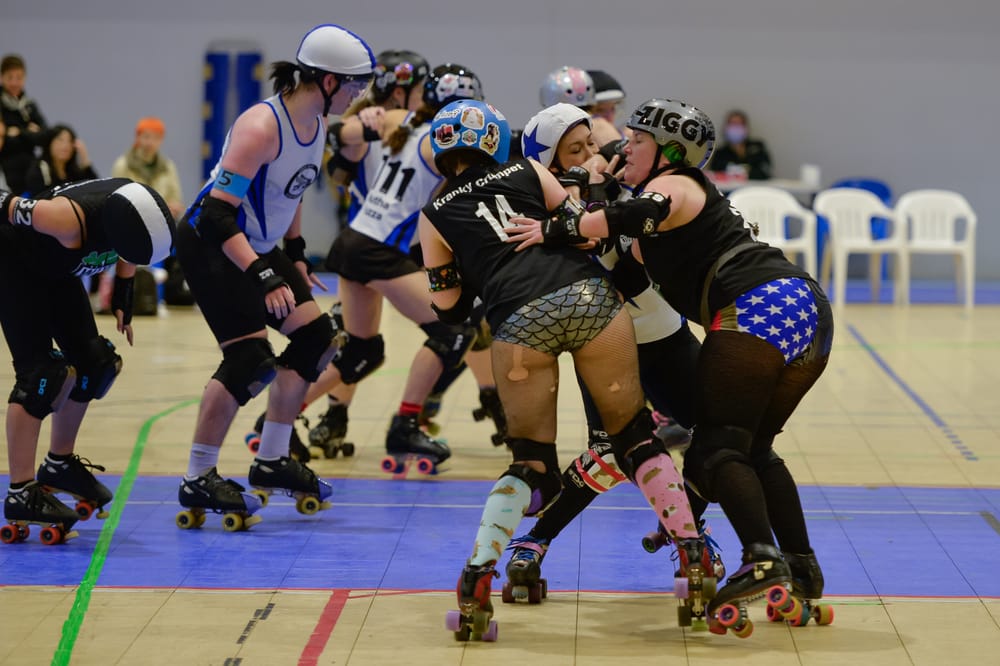 Roller derby: it's fierce, fun and anyone can have a go post image