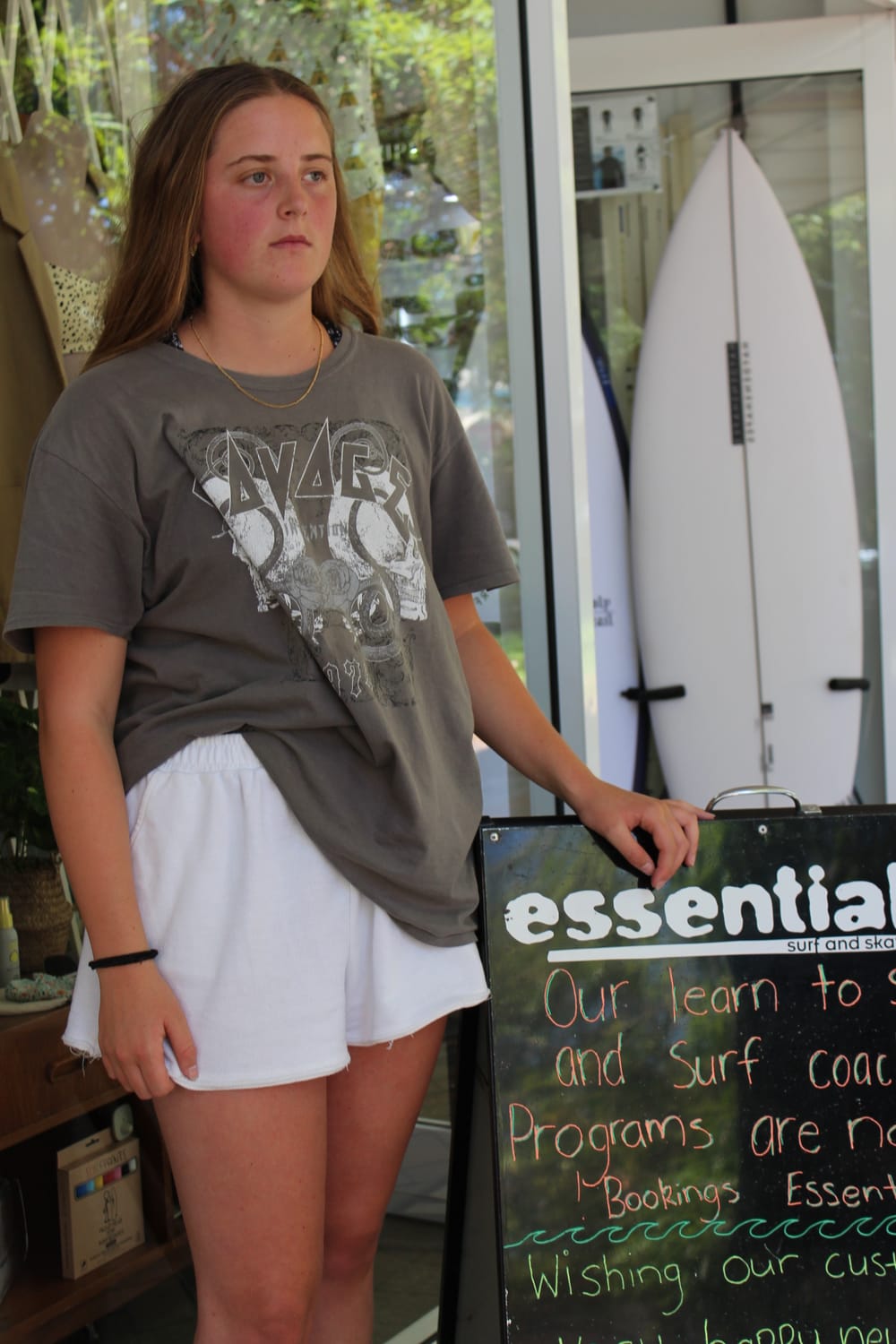 Thieves smash into Helensburgh surf shop post image