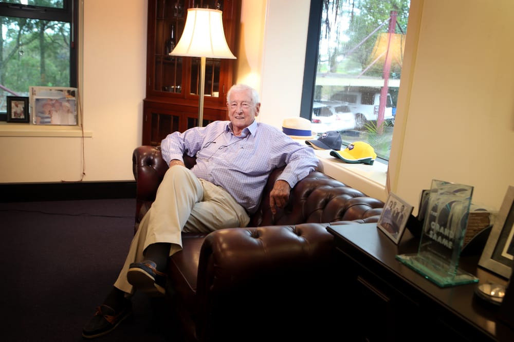 Acclaim for Bruce Gordon as WIN TV's 95-year-old owner steps back post image