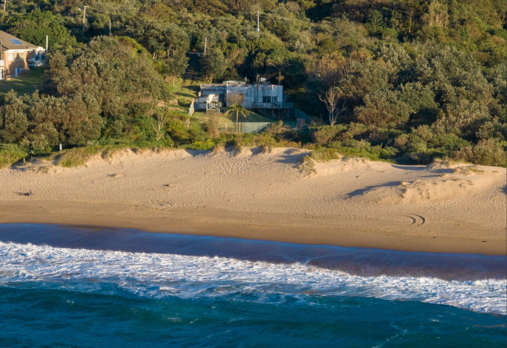Weekend Wrap: Prime beachfront property hits the market post image
