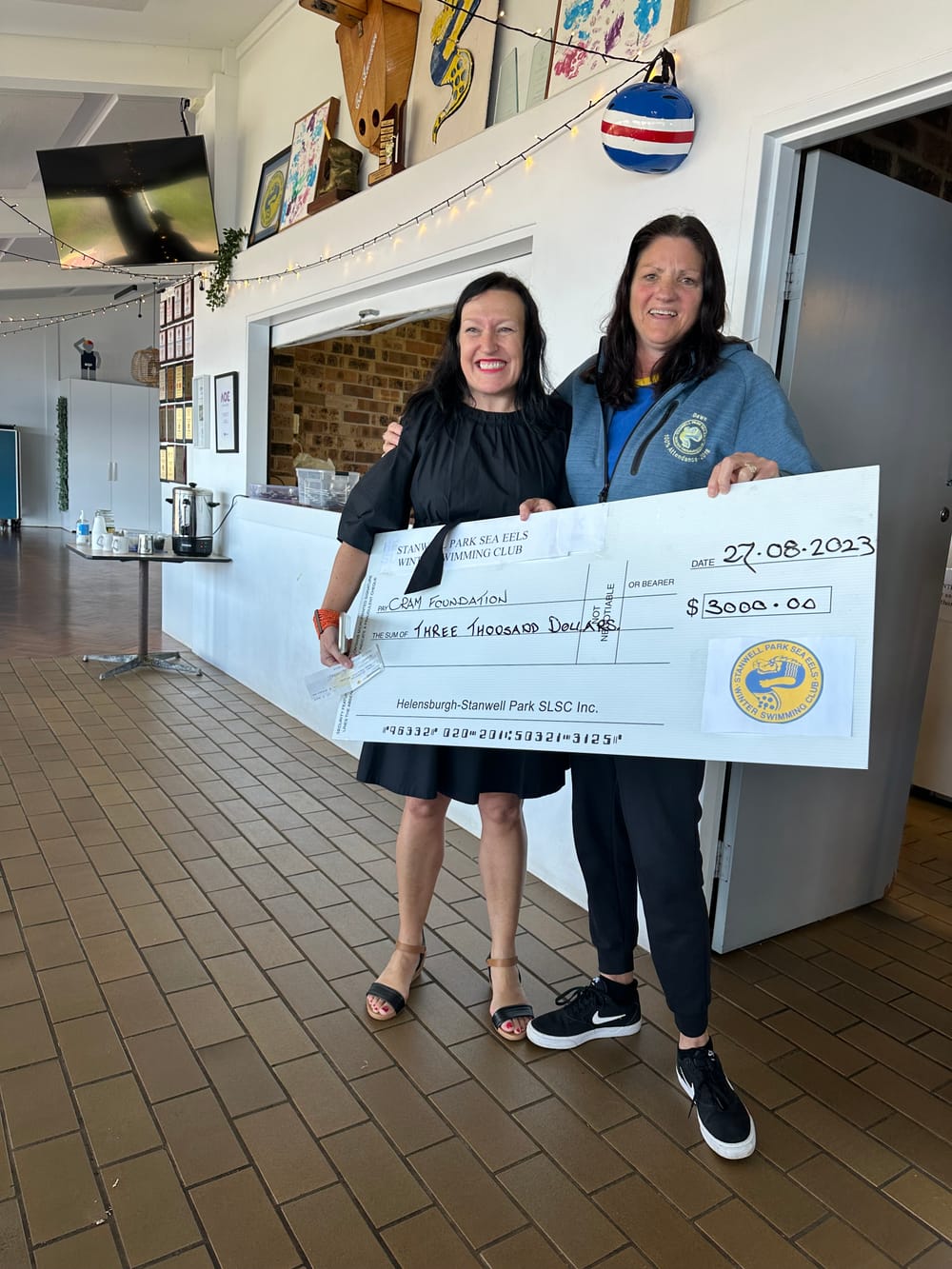 Sea Eels celebrate winter swimming season’s end post image