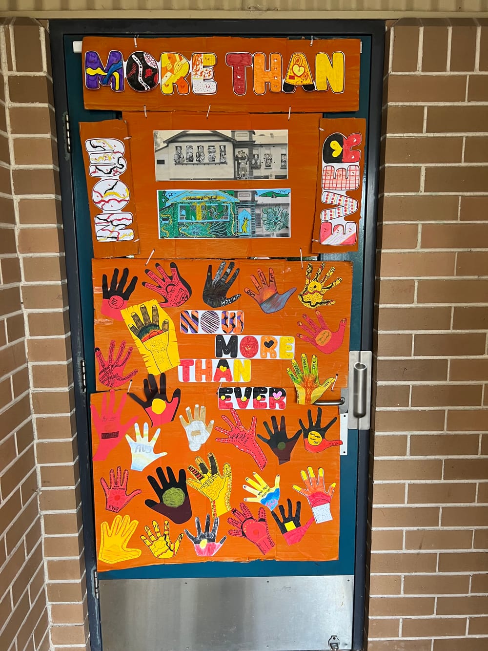 Hands up for reconciliation in Helensburgh post image