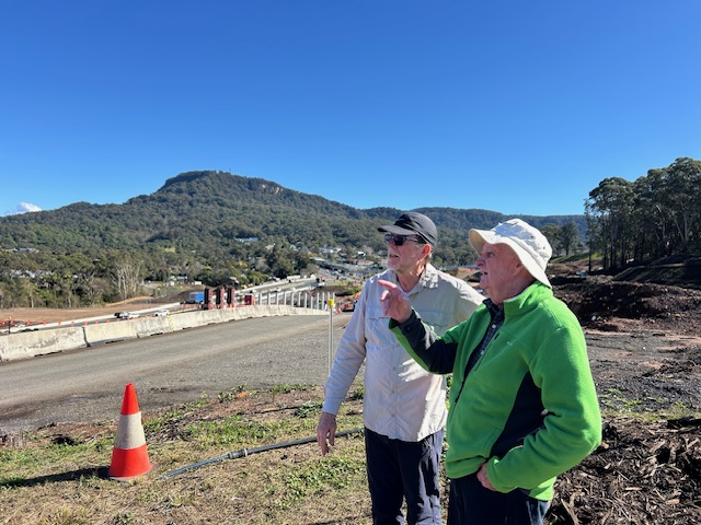 Community groups say lessons must be learnt from Mt Ousley bridge debacle