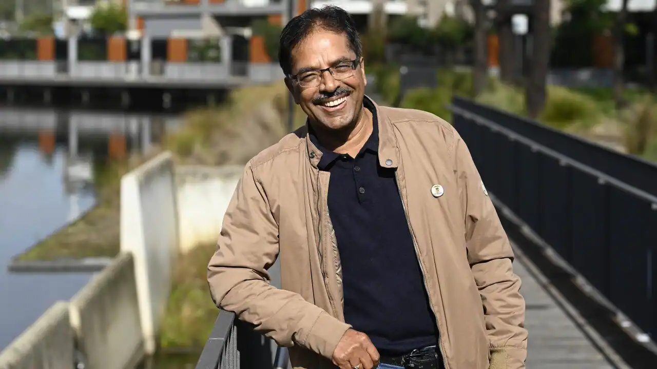 Friends to Wollongong City Libraries to lunch with Om Dhungel